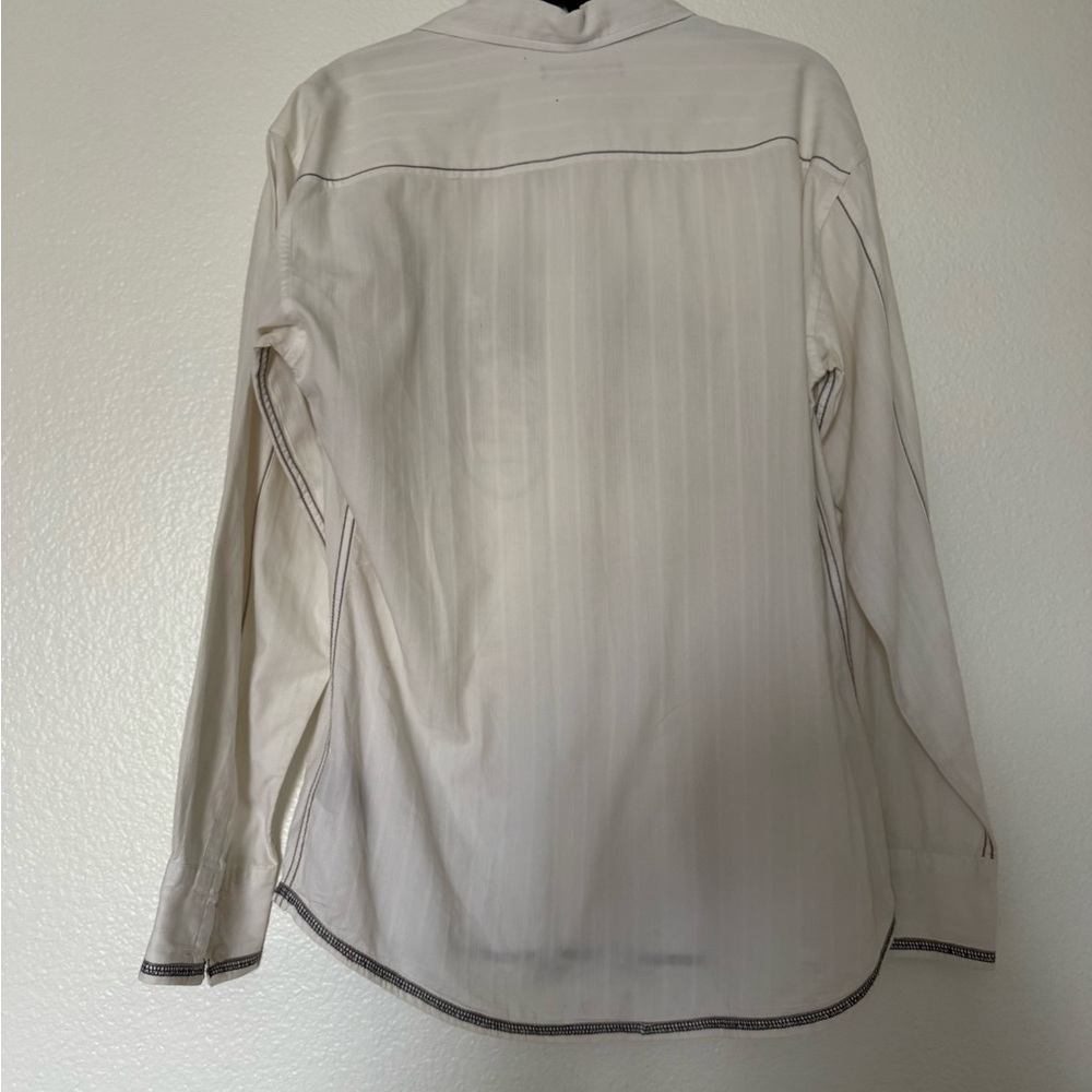 White Button-Up Shirt with Graphic Design - Picture 4 of 4